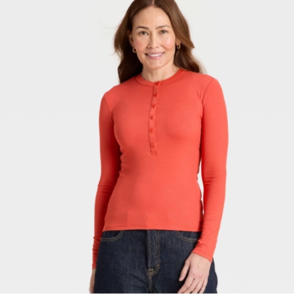 Women's Long Sleeve Henley Shirt - Universal Thread™
Rust new 🆕
